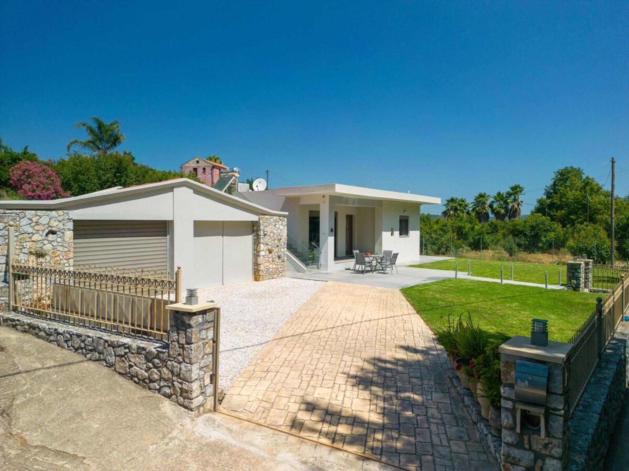 Villa Emily In Countryside Chania  Bagian luar foto